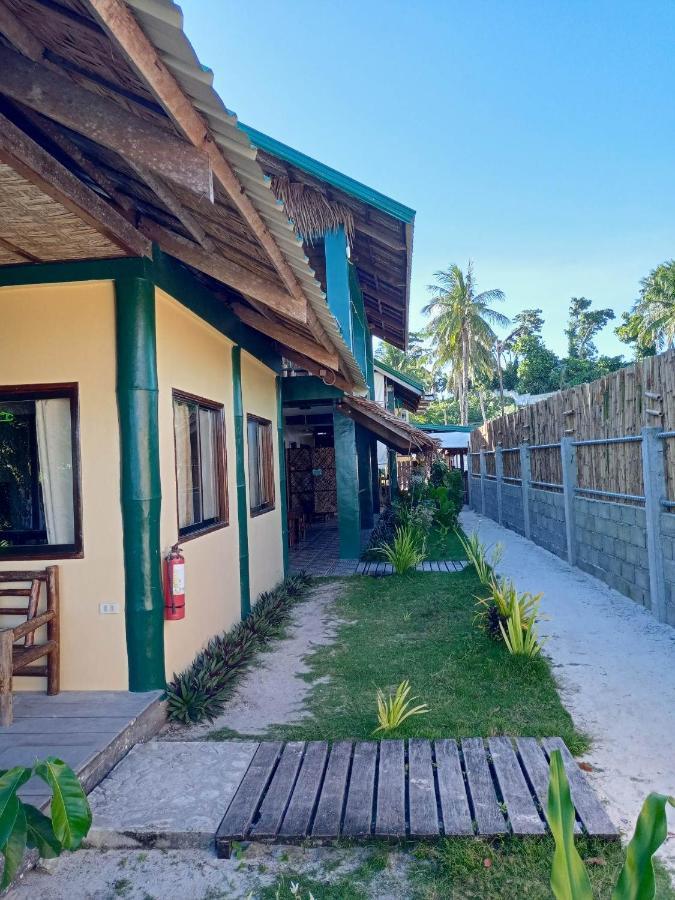 Eddie'S Beach Resort Siargao Хенерал Луна Екстериор снимка