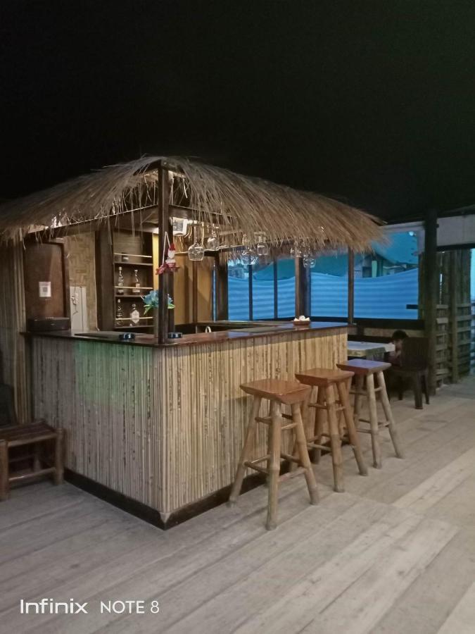 Eddie'S Beach Resort Siargao Хенерал Луна Екстериор снимка